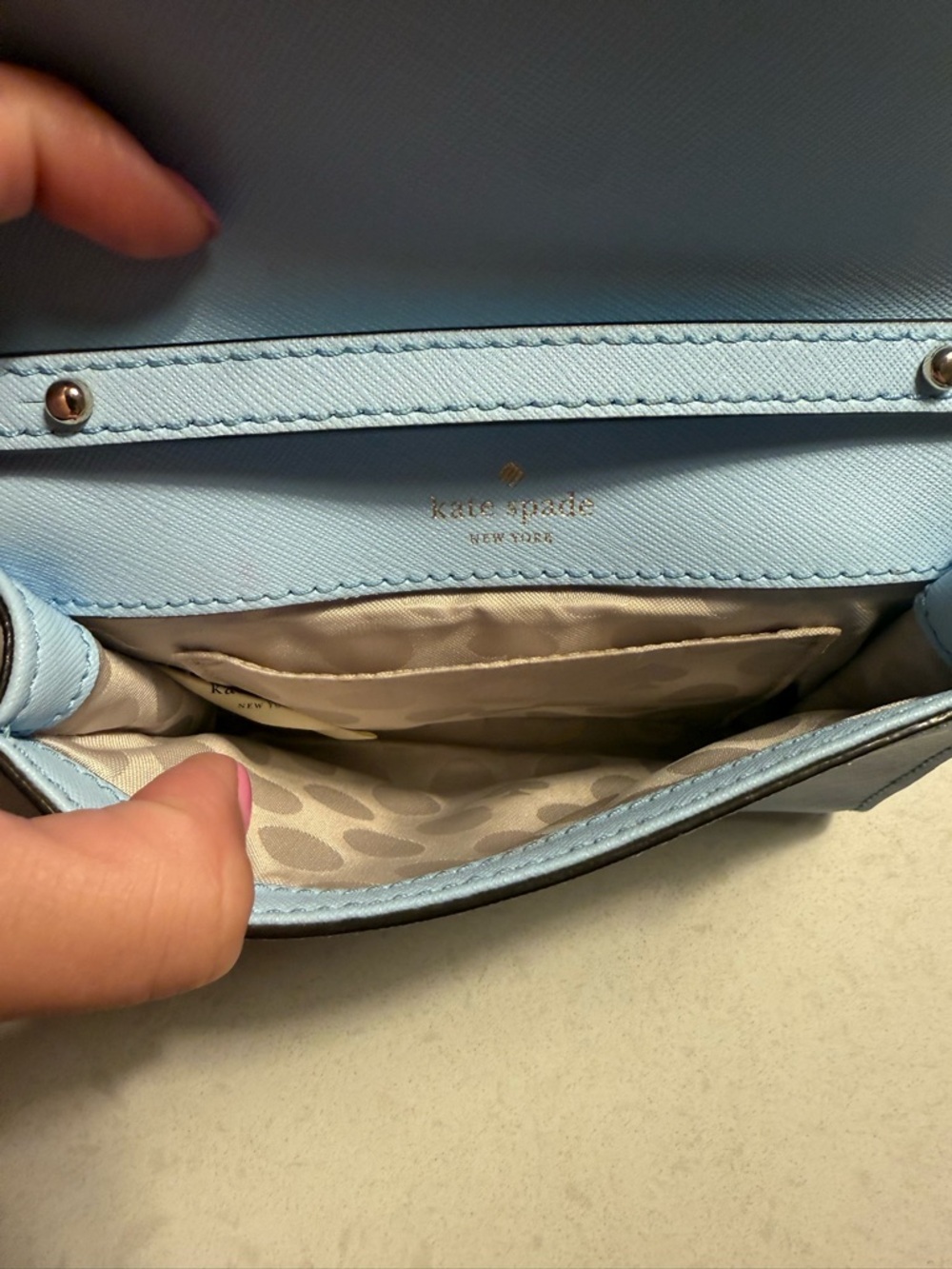 kate spade light blue chain-strap crossbody wallet - Picture 4 of 4
